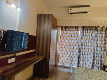 Bedroom in 1 BHK Apartment at Paramount Golfforeste, Zeta I Greater Noida – for Rent