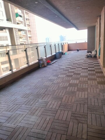 Balcony in 3 BHK Apartment at Lokhandwala Minerva Mahalaxmi, Mahalaxmi – for Rent
