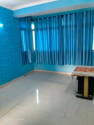 Room in 3 BHK Apartment at Sector 11 Dwarka – for Rent