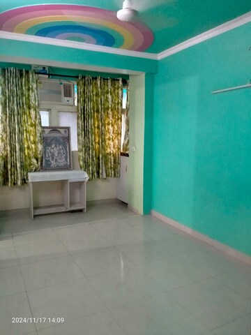 Room in 3 BHK Apartment at Sector 11 Dwarka – for Rent