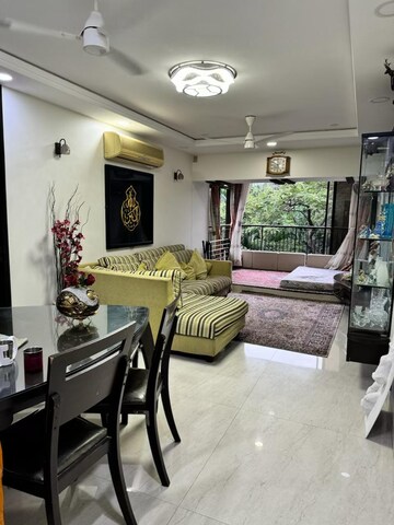 Living Room in 1 BHK Apartment at Chawla House, Cuffe Parade – for Rent