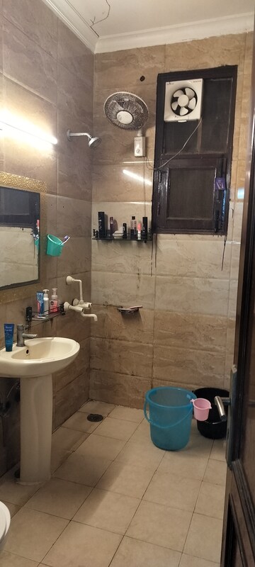 Bathroom in 6+ BHK Independent House at RWA Apartments Sector 41, Sector 41 – for Sale