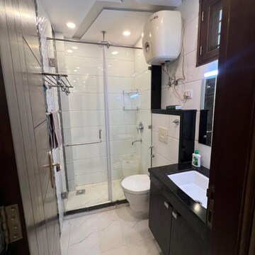 Bathroom in 3 BHK Builder Floor at Sector 47 – for Rent