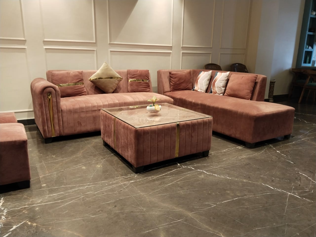 4 BHK + Servant Room Apartment For Sale in Bestech Park View Spa Next