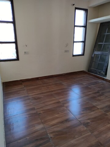 Room in 3 BHK Builder Floor at Ambala Highway – for Sale