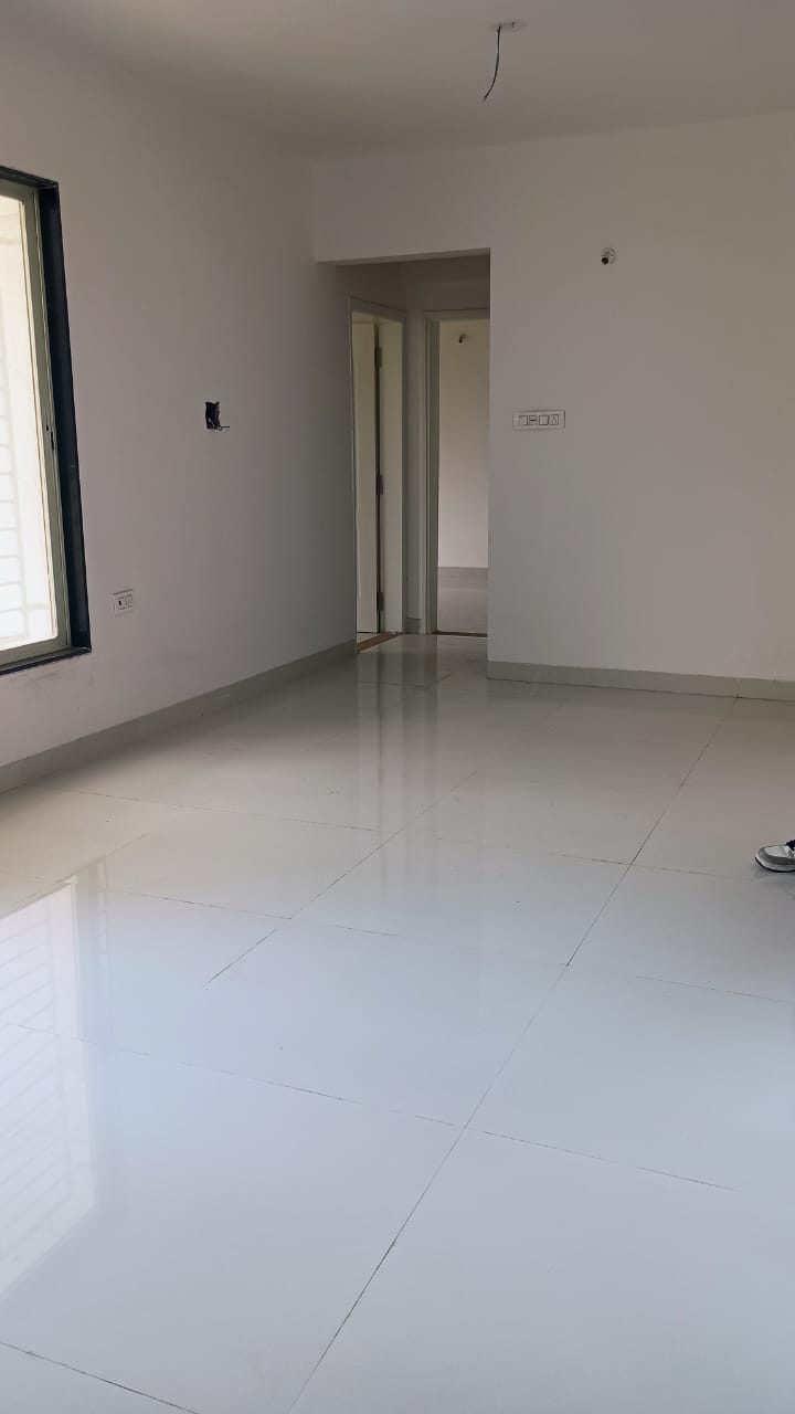 2 BHK Apartment For Sale in Shree Tirupati Maple Tower