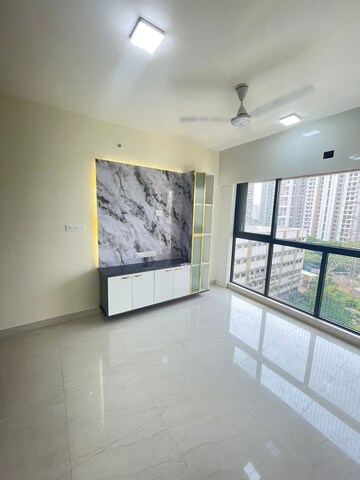 Room in 2 BHK Apartment at Lodha Crown Quality Homes, Majiwada – for Rent