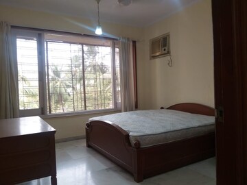Bedroom in 3 BHK Apartment at Valencia Apartment Juhu, Juhu – for Rent