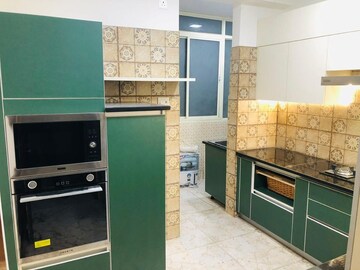 Kitchen in 4 BHK Builder Floor at Ardee City, Sector 52 – for Rent