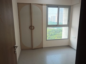 Room in 2 BHK Apartment at Piramal Vaikunth, Balkum Pada – for Sale