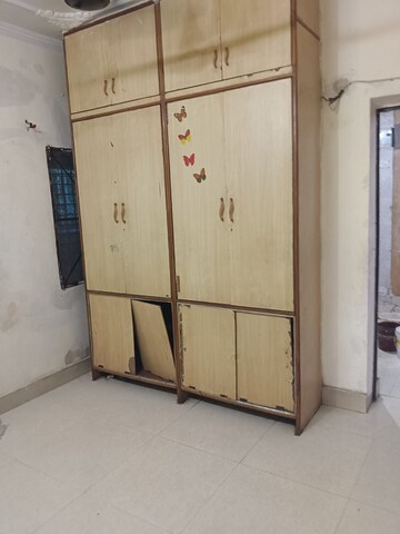 Building Lobby in 2 BHK Builder Floor at Shalimar Garden Extension 2 – for Sale