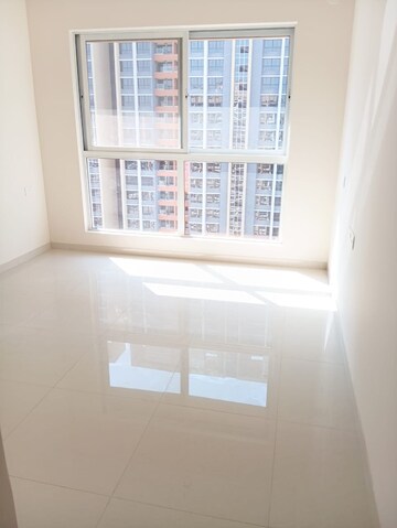 Room in 2 BHK Apartment at Godrej Green Cove, Mahalunge – for Rent