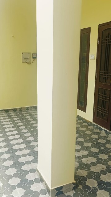Room in 3 BHK Apartment at Shalimar Gallant, Mahanagar – for Rent