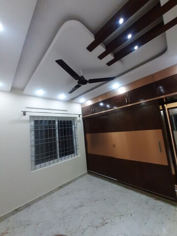 Furnished Amenities in 3 BHK Apartment at Hbr Layout – for Rent
