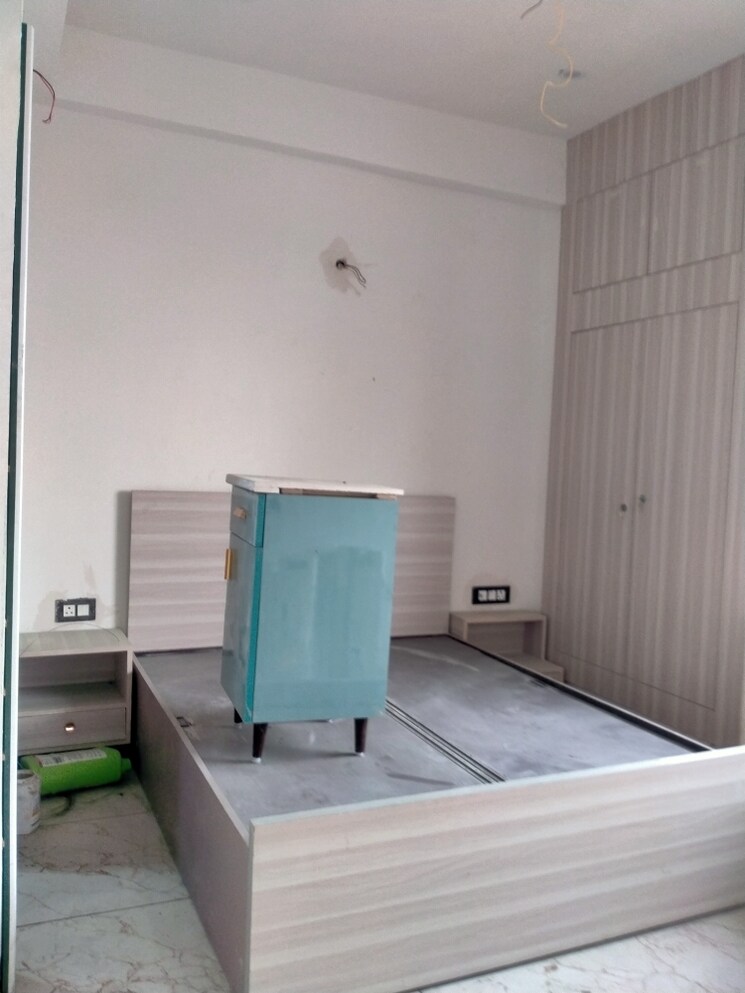 Room, sector 130 2 Bedroom 85 Sq.Yd. Independent House In Sector 130 Noida 8104258