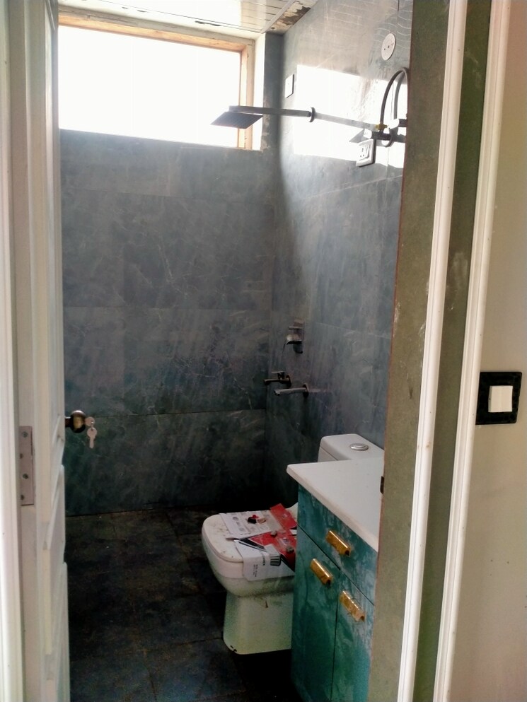 Bathroom, sector 130 2 Bedroom 85 Sq.Yd. Independent House In Sector 130 Noida 8104258