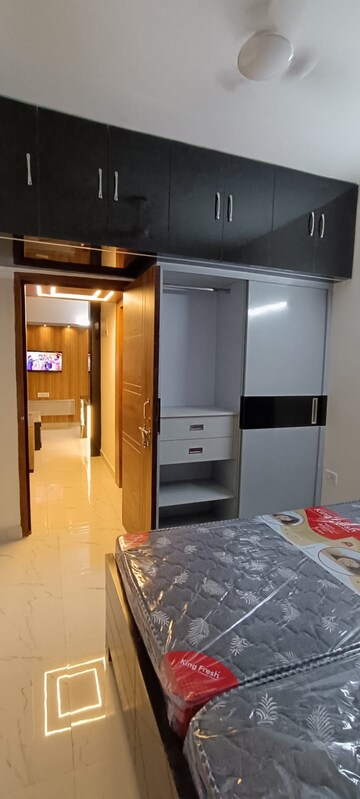 Furnished Amenities in 2 BHK Apartment at Suncity Avenue 102, Sector 102 – for Rent