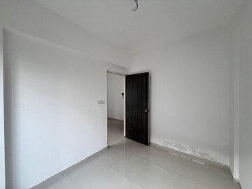 Room in 1 BHK Apartment at Godrej Vihaa, Badlapur East – for Rent