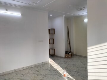 Building Lobby in 2 BHK Builder Floor at Sushant Golf City – for Rent