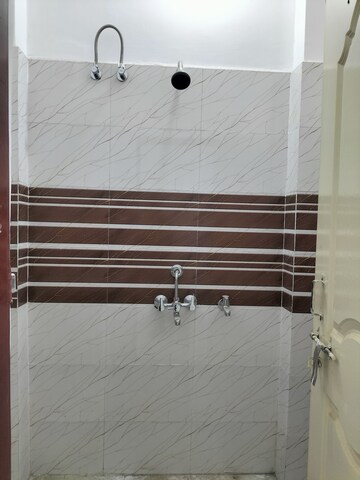 Bathroom in 2 BHK Builder Floor at Sushant Golf City – for Rent