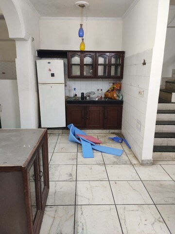 Kitchen in 2 BHK Builder Floor at Ansal Sushant Lok I, Sector 43 – for Rent