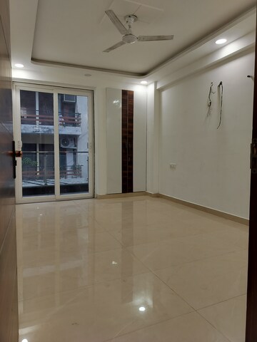 Master Bedroom in 3 BHK Builder Floor at Chattarpur – for Rent