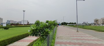  Plot – Garden View at Kingwood Enclave, Wave City - for Sale