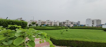  Plot – Garden View at Kingwood Enclave, Wave City - for Sale