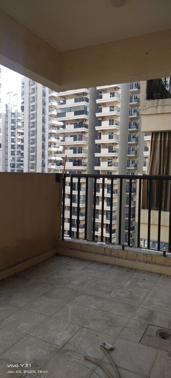 3 BHK Apartment For Rent in Gaur City 2 - 14th Avenue Sector 16c Greater Noida Greater Noida  8104413