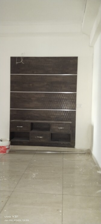 3 BHK Apartment For Rent in Gaur City 2 - 14th Avenue Sector 16c Greater Noida Greater Noida  8104413