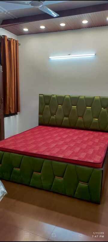 Bedroom in 3 BHK Builder Floor at Sector 23 – for Rent