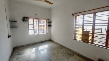 Room in 2 BHK Apartment at Sodepur – for Sale