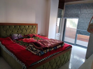 Bedroom in 4 BHK Apartment at BPTP Mansions Park Prime, Sector 66 – for Rent