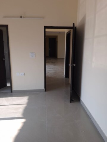 Room in 4 BHK Apartment at Sector 77 – for Sale