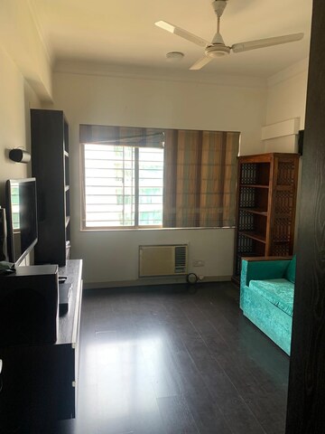 Bedroom in 3 BHK Apartment at Raheja Sherwood, Goregaon East – for Rent