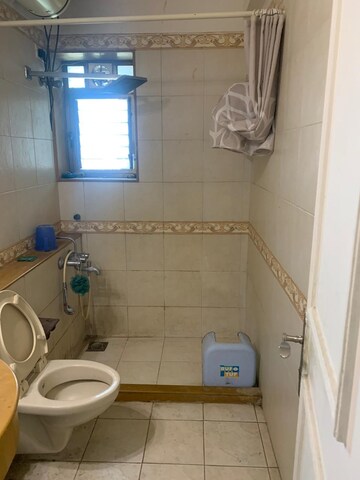 Bathroom in 3 BHK Apartment at Raheja Sherwood, Goregaon East – for Rent