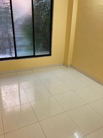 Room in 2 BHK Apartment at Seawoods – for Sale