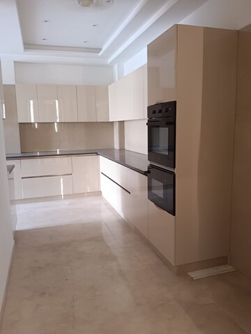 Kitchen in 4 BHK Builder Floor at Ansal Sushant Lok I, Sector 43 – for Rent
