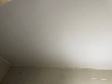 Room in 3.5 BHK Apartment at Mantra Sky Homes, Magarpatta City – for Sale