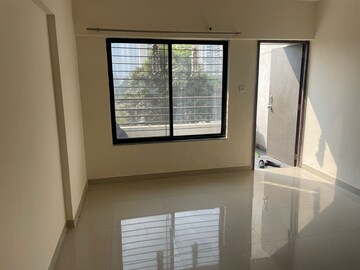 Room in 3.5 BHK Apartment at Mantra Sky Homes, Magarpatta City – for Sale