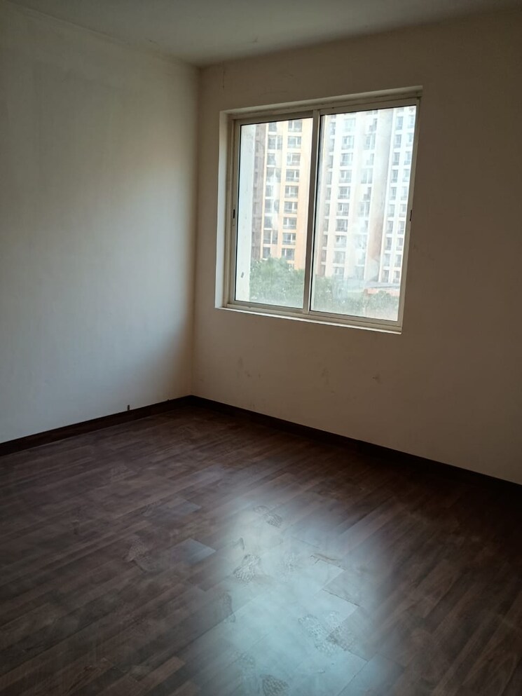 Room, supertech-cape-town 2 Bedroom 930 Sq.Ft. Apartment In Sector 74 Noida 8104566
