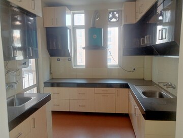 Kitchen in 3.5 BHK Apartment at Vipul Greens, Sector 48 – for Rent