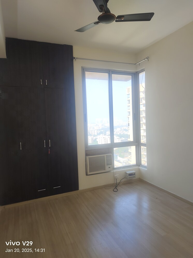 Room, pioneer-park-phase-1 2 Bedroom 1200 Sq.Ft. Apartment In Sector 61 Gurgaon 8104612