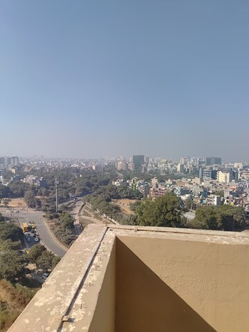 Master Bedroom in 3.5 BHK Apartment at BPTP Freedom Park Life, Sector 57 – for Rent