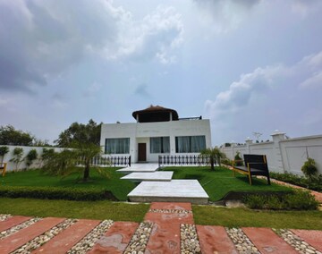  Plot – Exterior View View at Khushalipur - for Sale