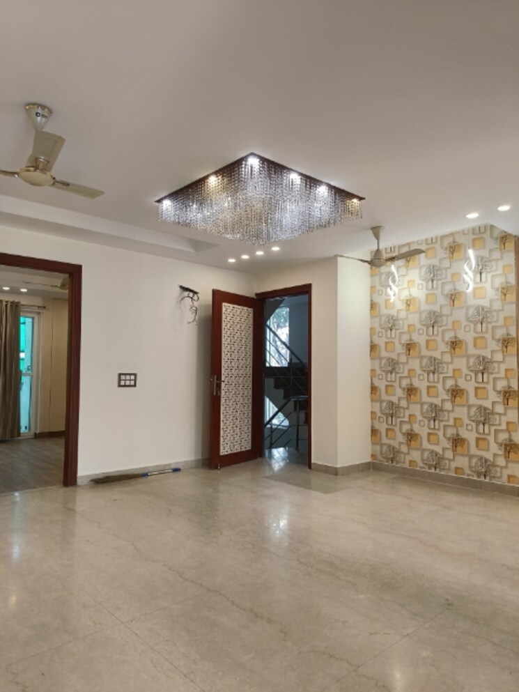 Room, unitech-south-city-ii 3 Bedroom 1800 Sq.Ft. Builder Floor In Sector 50 Gurgaon 8104774