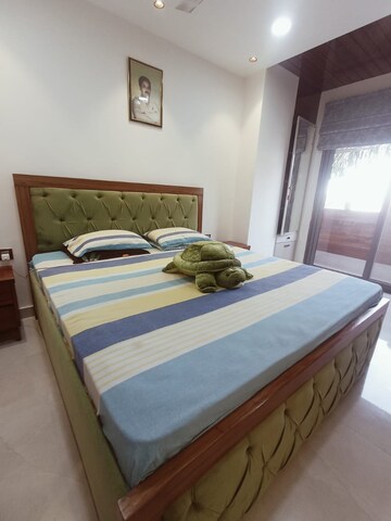 Bedroom in 3 BHK Builder Floor at Sector 30 – for Rent