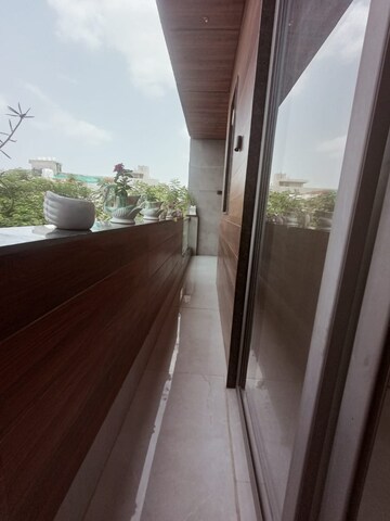 Balcony in 3 BHK Builder Floor at Sector 30 – for Rent