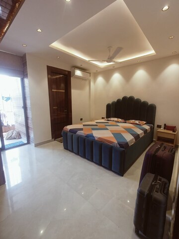 Bedroom in 3 BHK Builder Floor at Sector 30 – for Rent