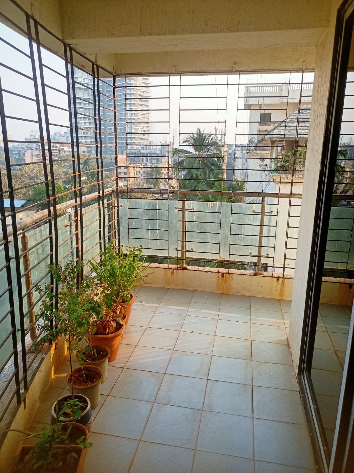 3 BHK Apartment For Resale in Dheeraj Devika Bandra West Mumbai  8104746